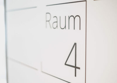 Tür Behandlungsraum 4