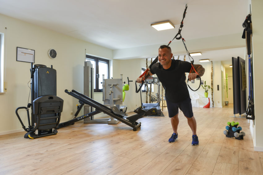 Einsatz Schlingentrainer für mehr Kraft, Koordination, Stabilität und Rumpfmuskulatur